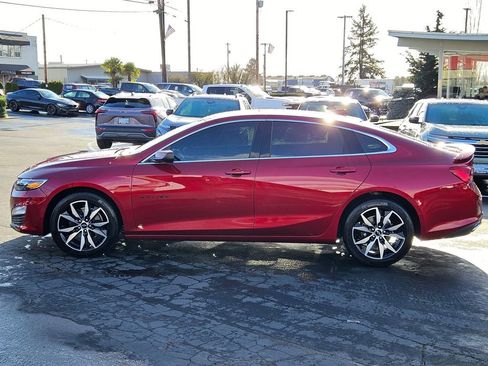 Used 2023 Chevrolet Malibu RS image 3