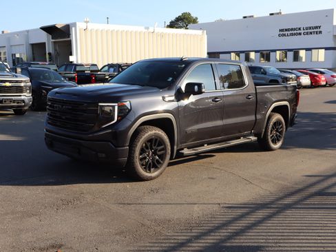 Used 2026 GMC Sierra 1500 Elevation w/ Elevation Premium Package AWD/4WD image 5