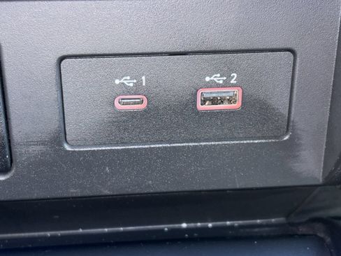 Used 2021 Nissan Titan PRO-4X w/ Pro-4x Convenience Package AWD/4WD image 16