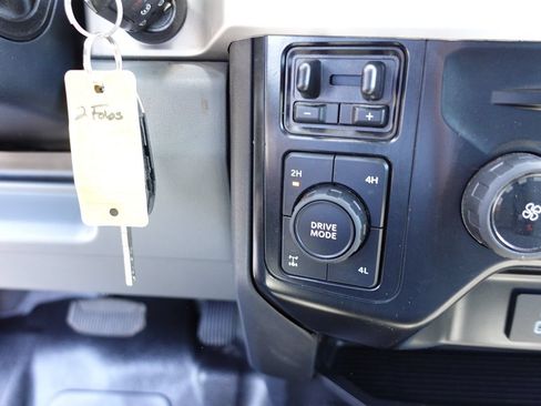 Used 2024 Ford F250 XLT w/ FX4 Off-Road Package AWD/4WD image 47
