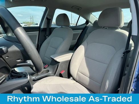 Used 2020 Hyundai Elantra SEL image 30