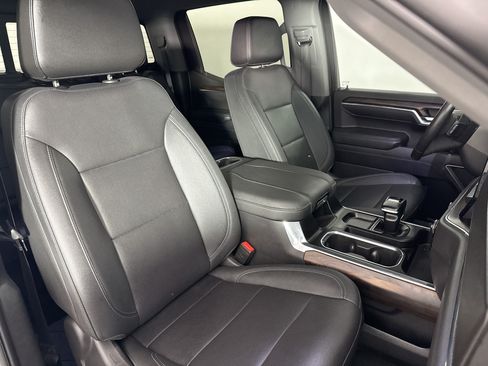 Used 2023 GMC Sierra 1500 SLT w/ SLT Premium Plus Package AWD/4WD image 36