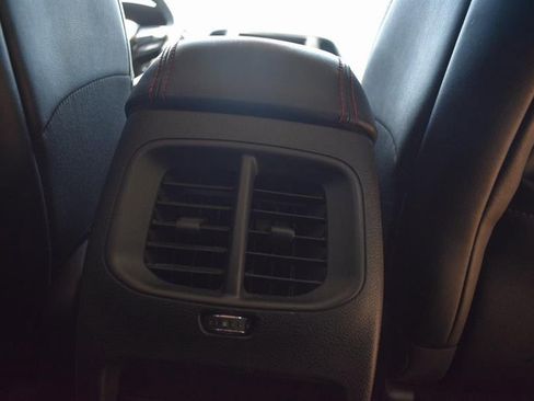 Used 2022 Jeep Cherokee Trailhawk image 29