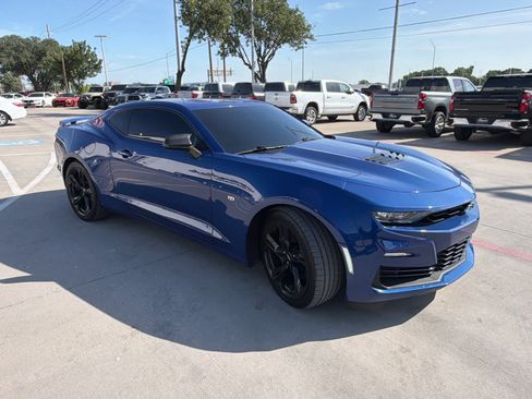 Used 2021 Chevrolet Camaro SS RWD image 5