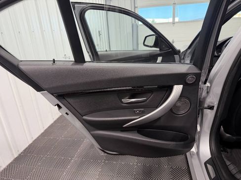 Used 2016 BMW 328i xDrive Sedan AWD/4WD image 19