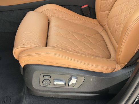 Used 2023 BMW X5 xDrive40i w/ M Sport Package AWD/4WD image 19
