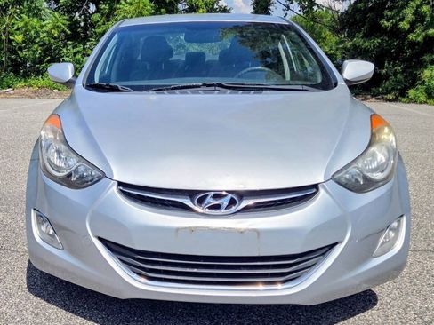 Used 2012 Hyundai Elantra GLS w/ Preferred Pkg 3 FWD image 3