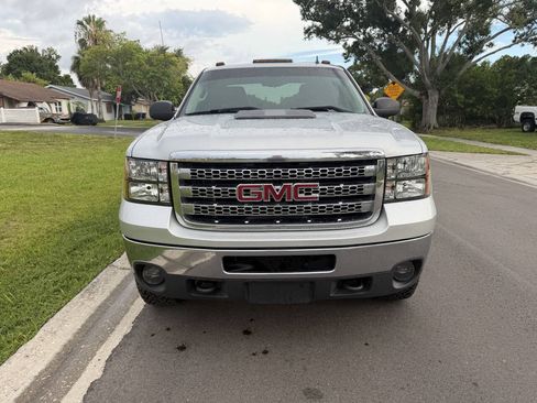 Used 2012 GMC Sierra 2500 SLE w/ SLE Preferred Package AWD/4WD image 6