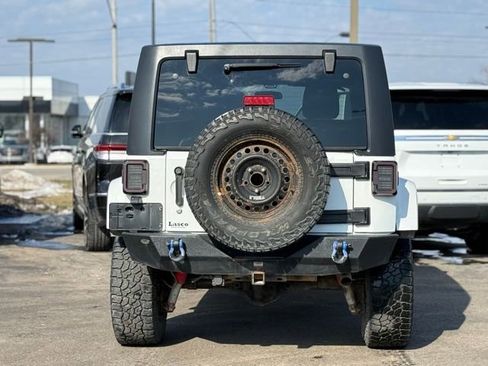 Used 2012 Jeep Wrangler Unlimited Sahara w/ Dual Top Group image 33