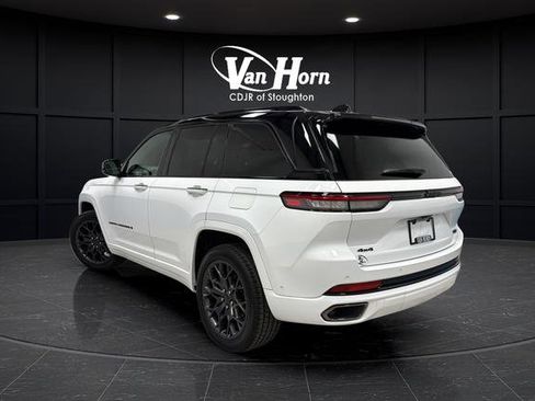 Used 2024 Jeep Grand Cherokee Summit AWD/4WD image 5