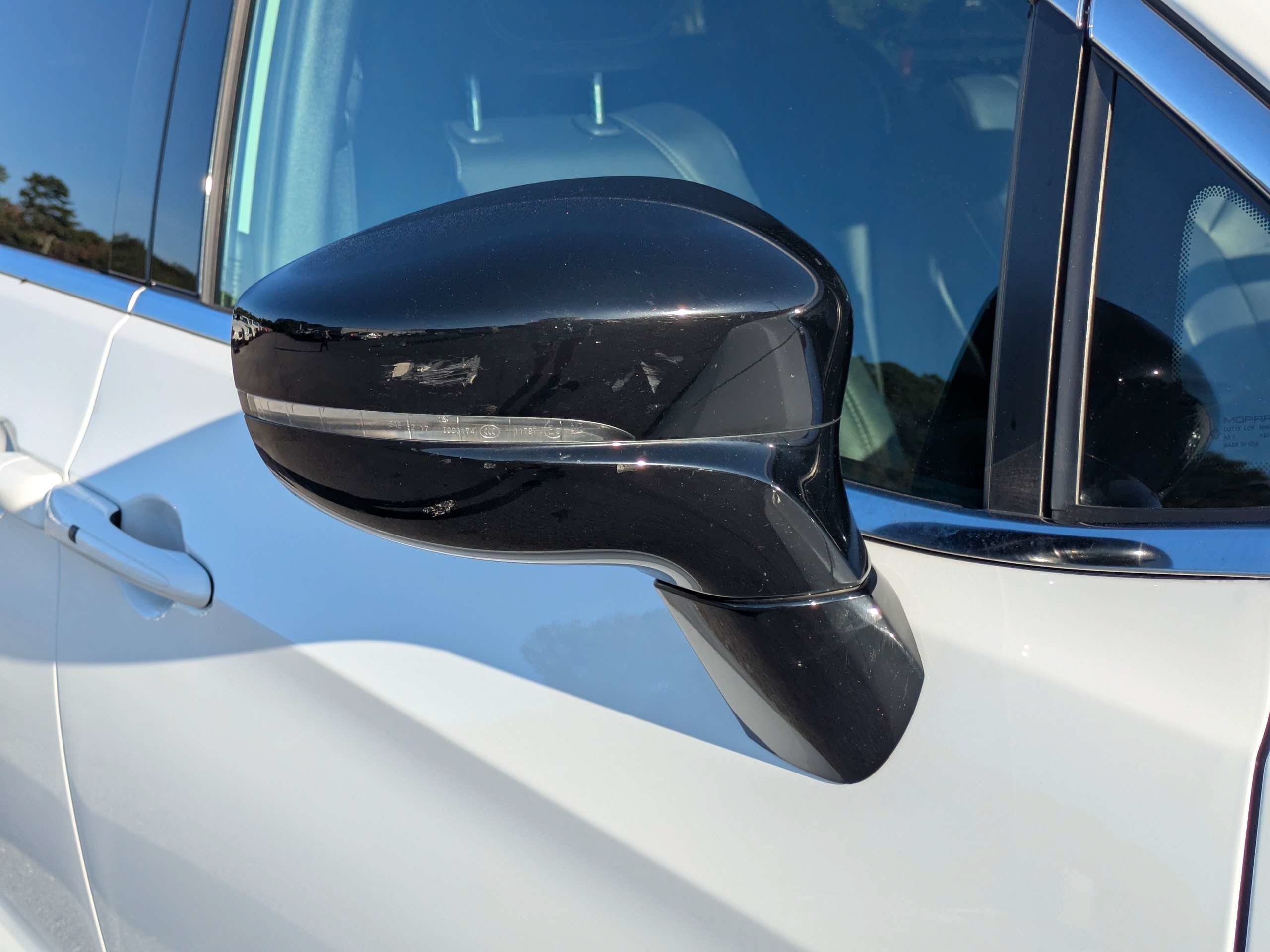 Used 2025 Chrysler Pacifica Select FWD image 32