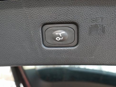 Used 2019 Ford Edge Titanium w/ Equipment Group 301A image 12