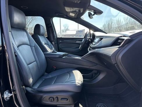 Used 2024 Buick Enclave Essence w/ Technology Package image 7