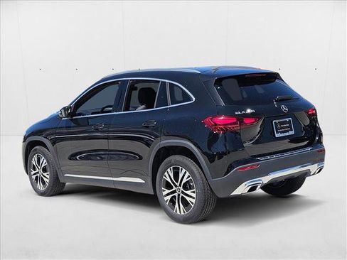 New 2025 Mercedes-Benz GLA 250 image 9