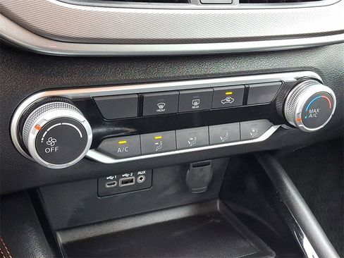 Used 2024 Nissan Altima 2.5 SR image 15