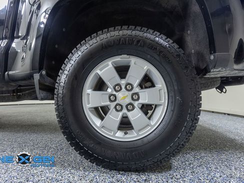 Used 2020 Chevrolet Colorado W/T w/ WT Convenience Package RWD image 48