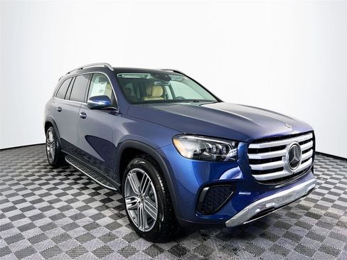 New 2026 Mercedes-Benz GLS 450 4MATIC image 8