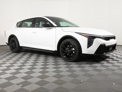 New 2026 Kia K4 GT-Line Turbo image 3