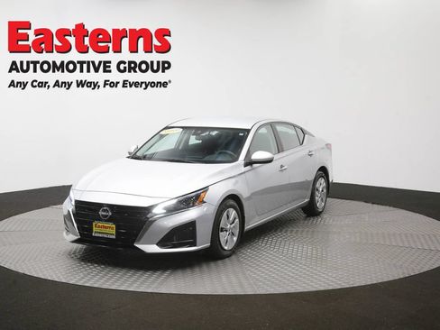 Used 2023 Nissan Altima 2.5 S FWD image 53
