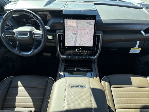 Used 2026 GMC Yukon Denali Ultimate w/ LPO, Floor Liner Package image 31