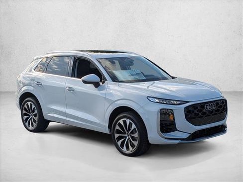 New 2026 Audi Q3 quattro 2.0T AWD/4WD image 5