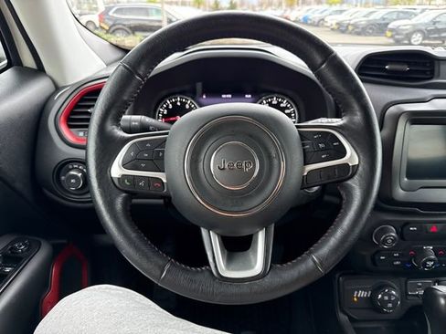 Used 2020 Jeep Renegade Trailhawk w/ Cold Weather Group image 14