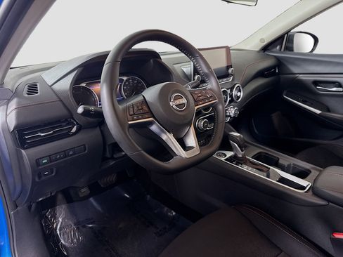 Used 2025 Nissan Sentra SR image 23