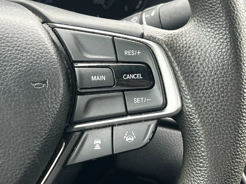 Used 2019 Honda Accord LX image 19