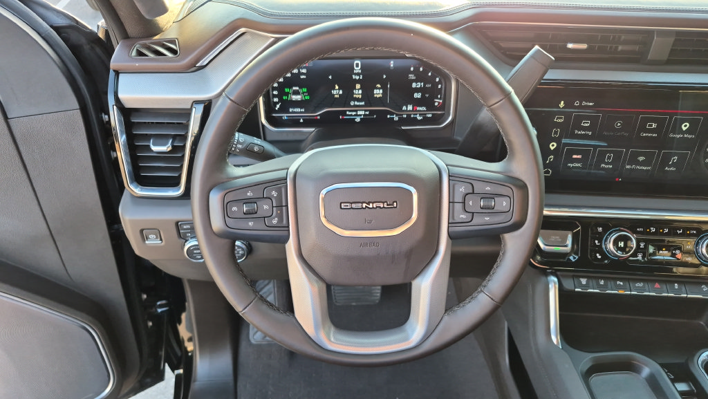 Used 2024 GMC Sierra 2500 Denali w/ Technology Package AWD/4WD image 12