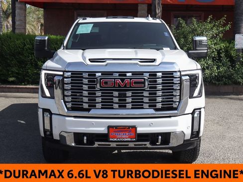 Used 2025 GMC Sierra 2500 Denali w/ Denali Reserve Package AWD/4WD image 3