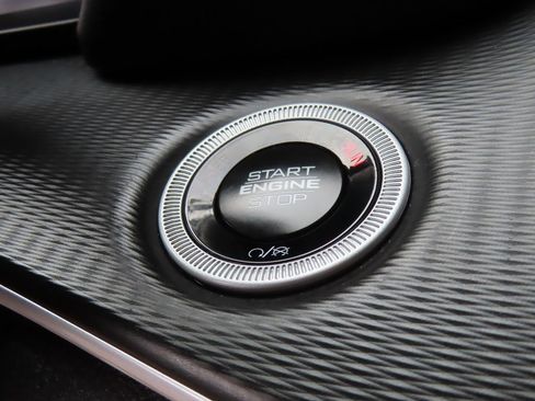 Certified 2024 Jeep Grand Cherokee Altitude image 10