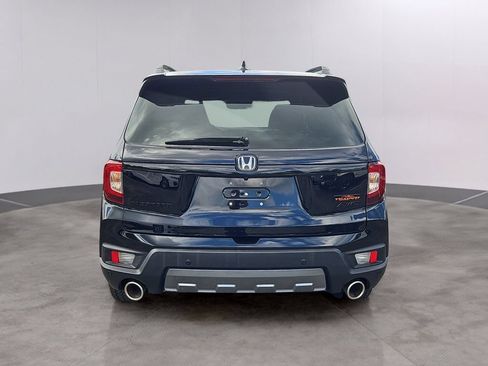 Used 2024 Honda Passport TrailSport image 5