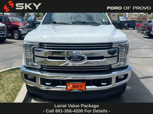 Used 2018 Ford F350 Lariat w/ Chrome Package AWD/4WD image 4