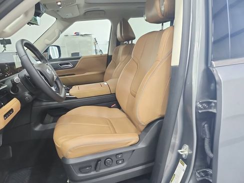 Used 2025 INFINITI QX80 Sensory AWD/4WD image 19