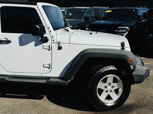 Used 2014 Jeep Wrangler Sport w/ Quick Order Package 24S AWD/4WD image 3