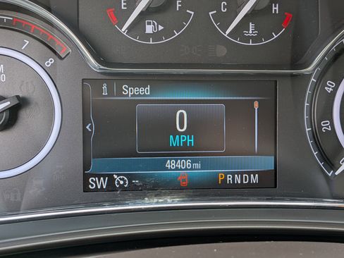 Certified 2017 Buick Regal Sport Touring FWD image 11