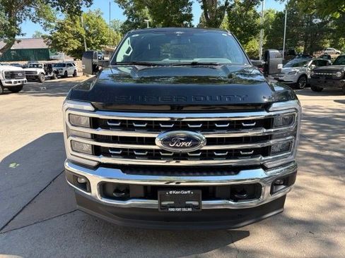 Used 2025 Ford F250 Lariat AWD/4WD image 11