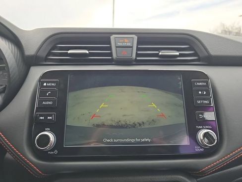 New 2025 Nissan Versa SR image 9