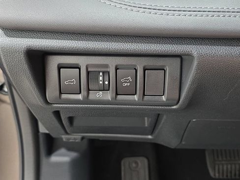 Used 2023 Subaru Outback Limited AWD/4WD image 26