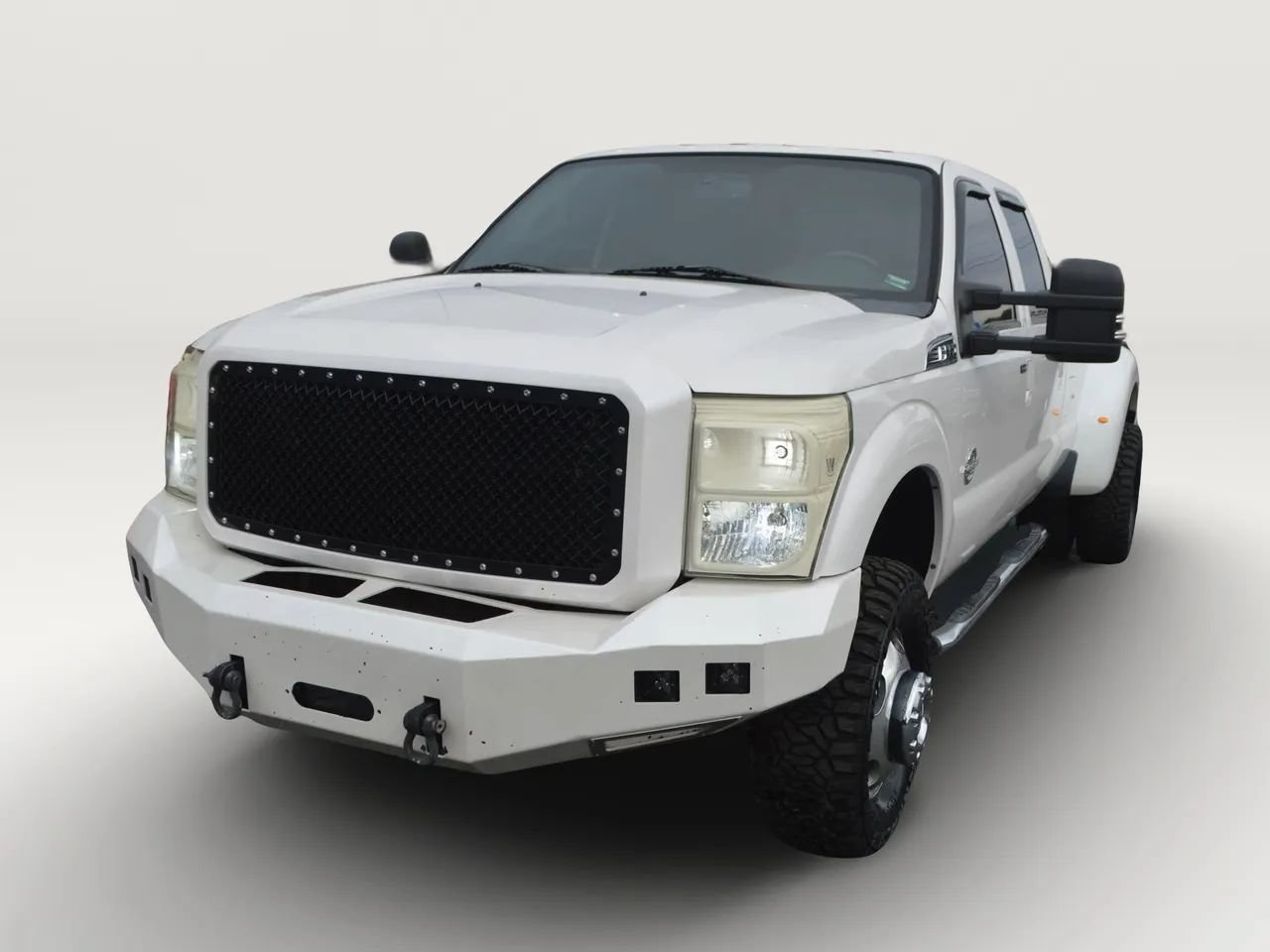 Used 2011 Ford F350 Lariat w/ Lariat Interior Pkg AWD/4WD image 2