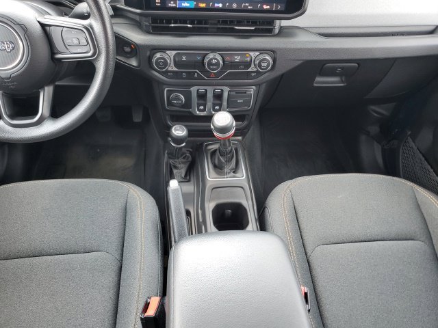 Used 2025 Jeep Wrangler Sport AWD/4WD image 22