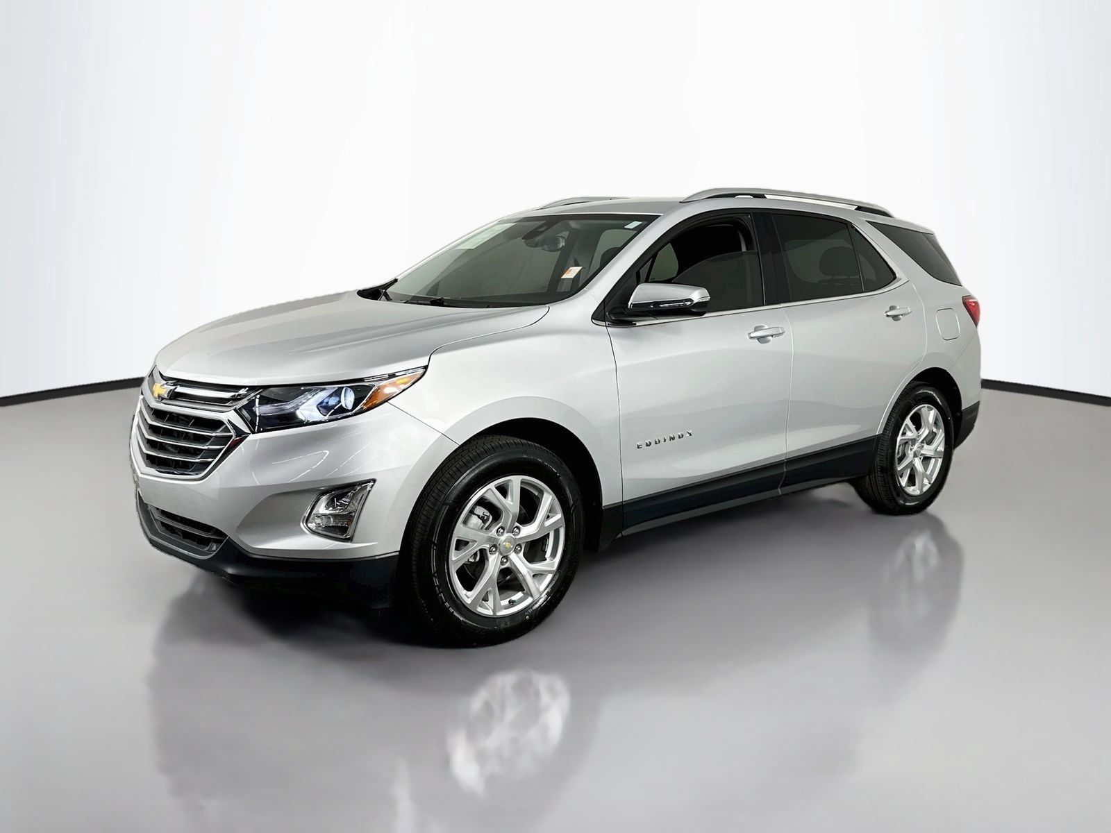 Used 2021 Chevrolet Equinox Premier AWD/4WD image 4