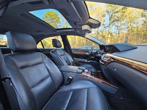 Used 2010 Mercedes-Benz S 400 image 34