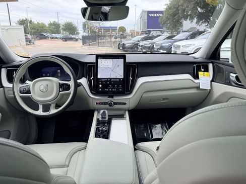 New 2026 Volvo XC60 B5 Ultra w/ Protection Package Premier image 17
