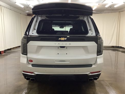 Used 2025 Chevrolet Tahoe High Country AWD/4WD image 8
