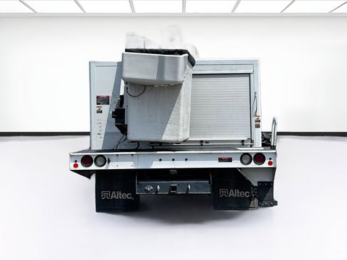 Used 2018 RAM 5500 Tradesman w/ Power & Remote Entry Group image 5