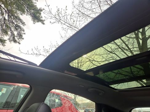 Used 2013 Hyundai Elantra GT w/ Style Pkg image 21