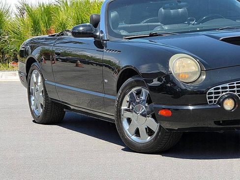 Used 2002 Ford Thunderbird Deluxe image 4