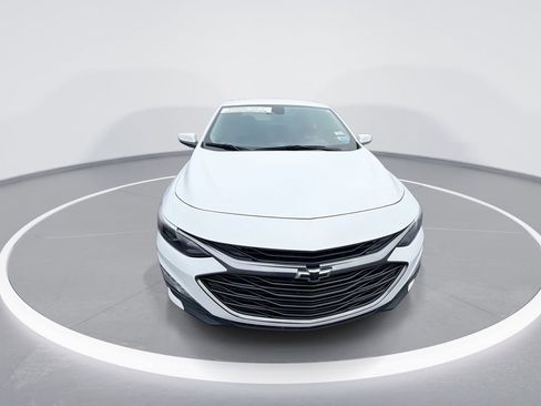 Used 2024 Chevrolet Malibu LT w/ Sport Edition image 3