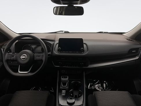 Used 2023 Nissan Rogue SV image 14